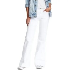 Current/Elliott -- The Low Rise Bell White Stretch Denim Jeans